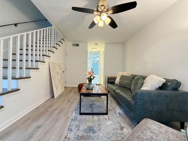 Condo for sale in Metairie, Louisiana