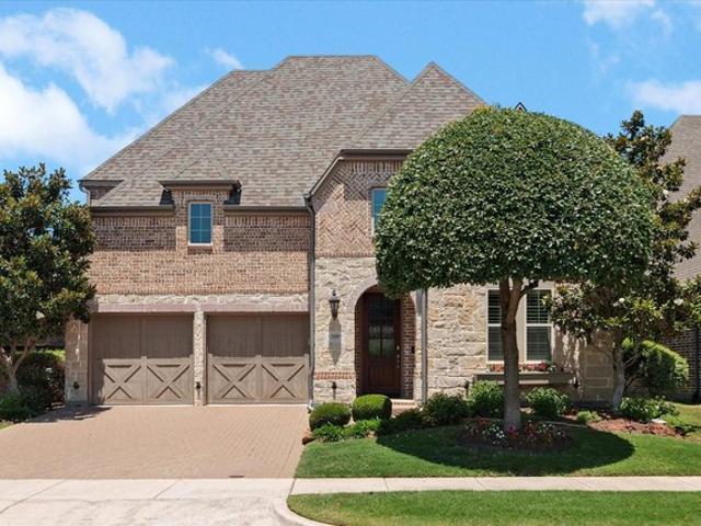 House for sale in Denton, Texas