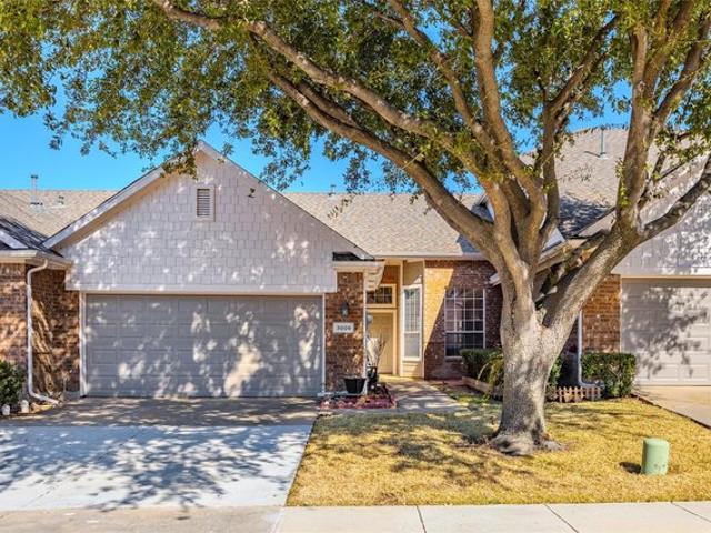 Townhouse for sale in Plano, Texas