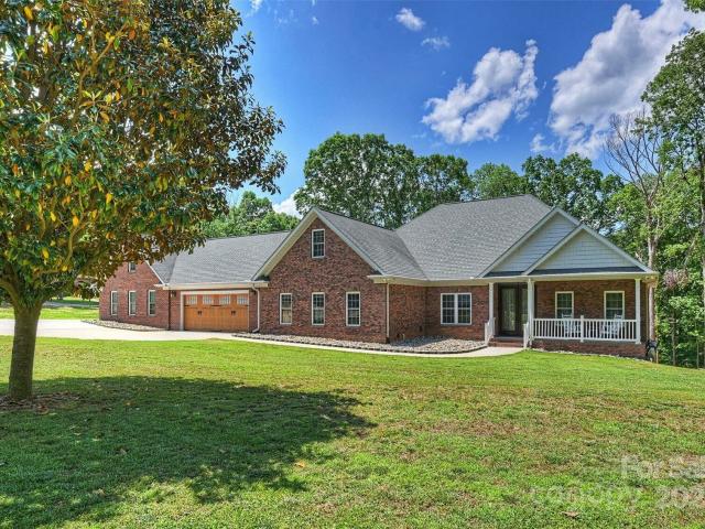 House for sale in Wingate