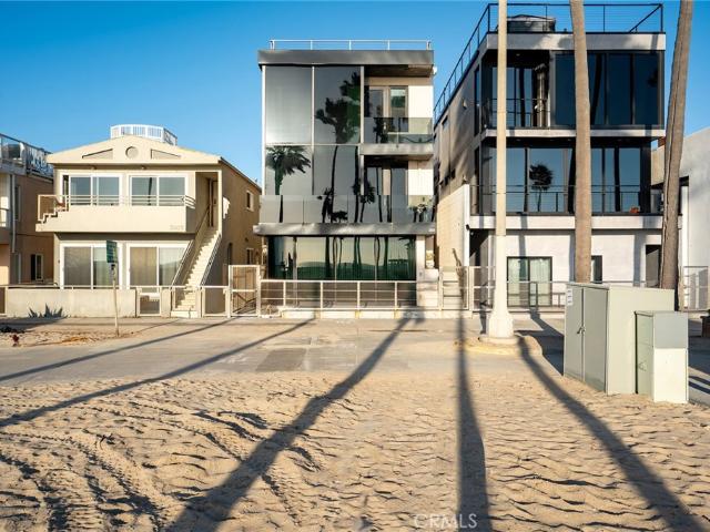 Townhouse for sale in Canoga Park, California