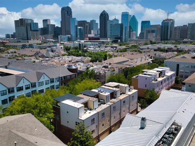 Townhouse for sale in Dallas, Texas