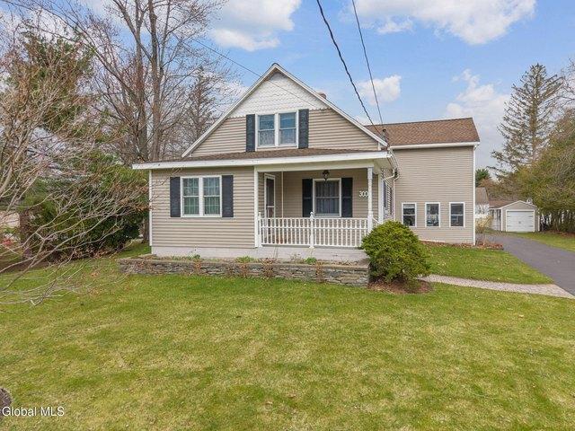 House for sale in Guilderland, New York