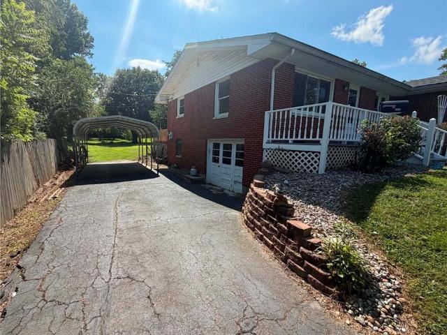House for sale in New Albany, Indiana