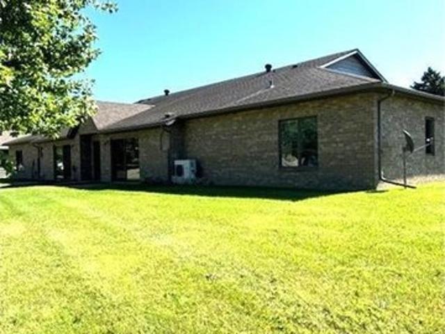 Townhouse for sale in Pelican Rapids, Minnesota