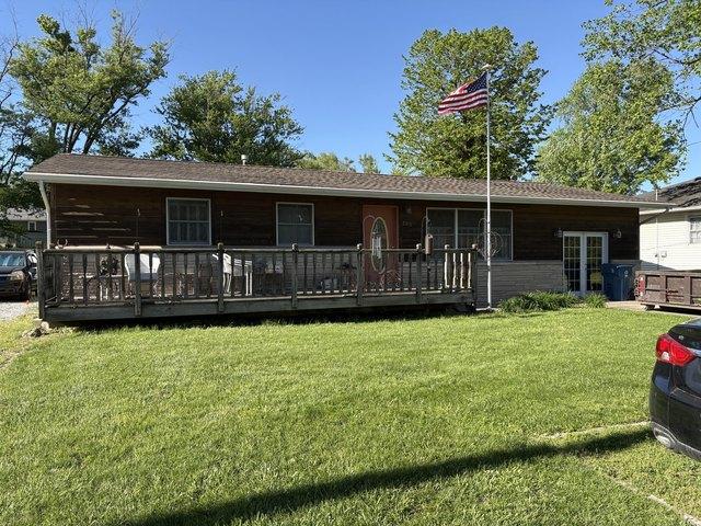 House for sale in Demotte, Indiana