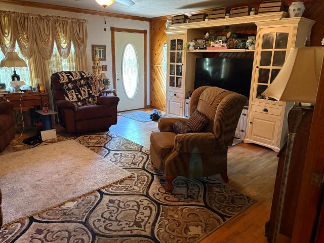 House for sale in Demotte, Indiana
