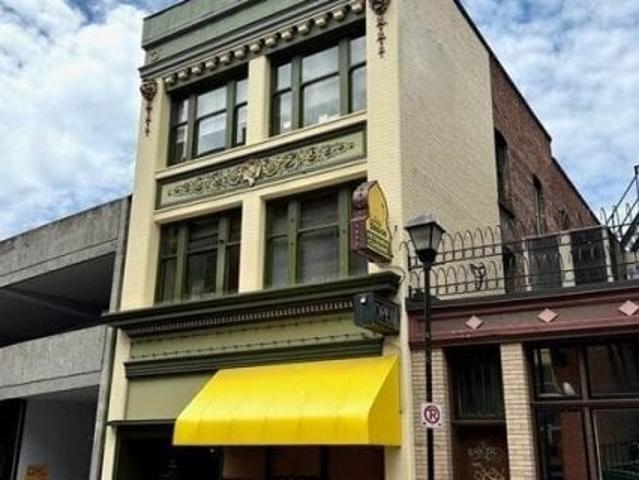 Office for sale in Victoria, British Columbia