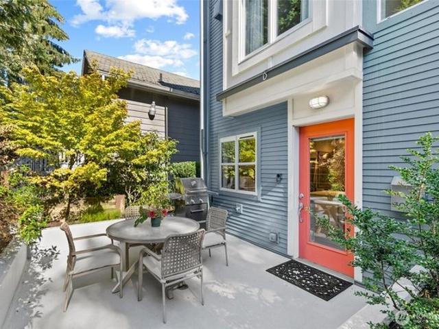 Townhouse for sale in Seattle, Washington