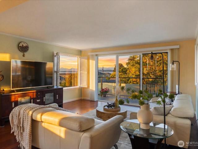Condo for sale in Edmonds, Washington