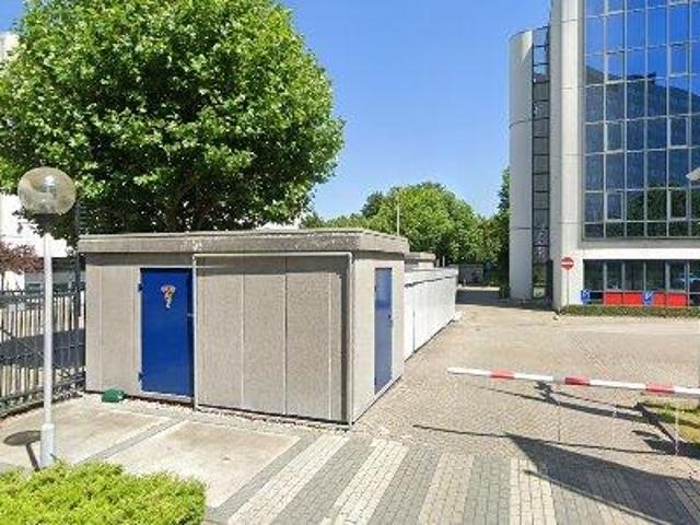 Bedrijfspand te huur in D-buurt, Diemen