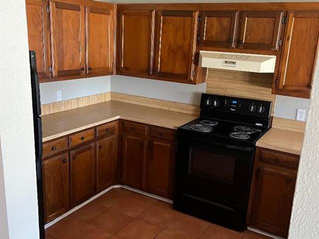 House for sale in Corsicana, Navarro County