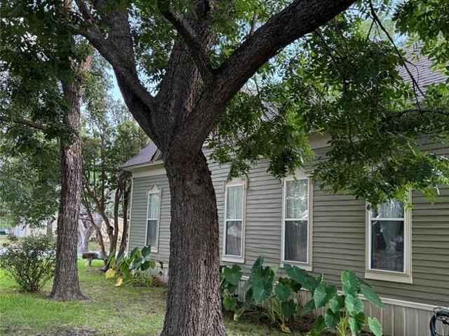 House for sale in Hubbard, Texas