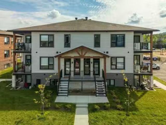 Apartment for rent in Laurentides, Quebec