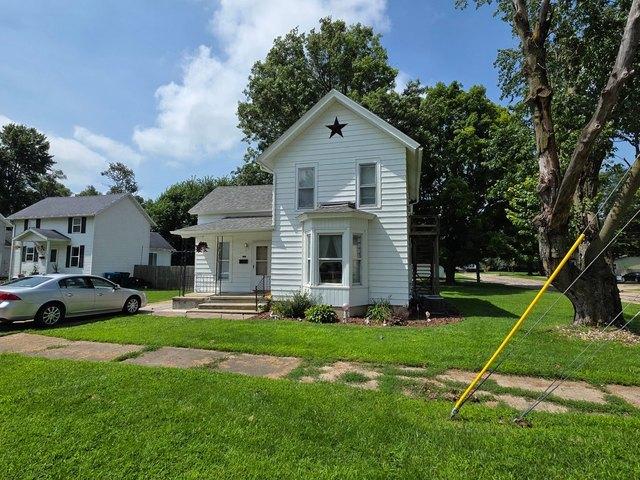 House for sale in Whiteside, Illinois