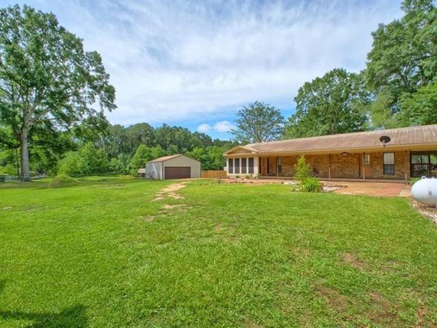 House for sale in Sabine, Texas