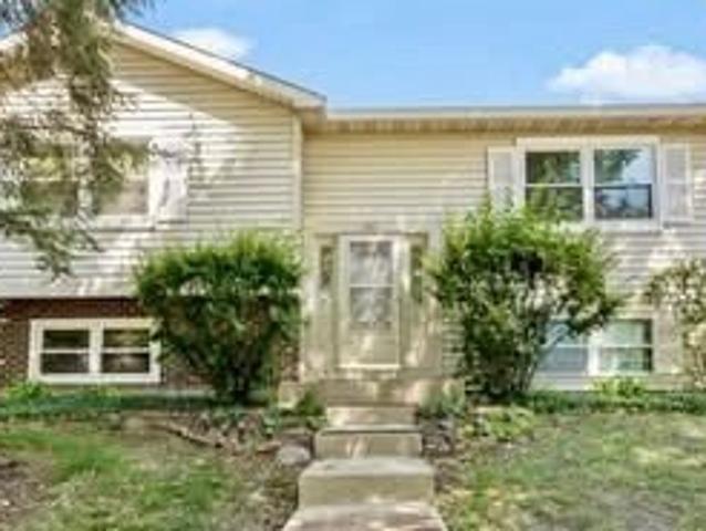 House for sale in Aurora, Illinois