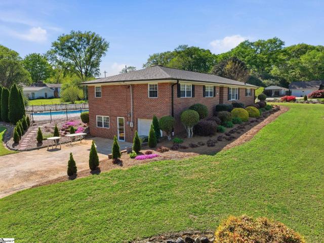 House for sale in Mauldin, South Carolina