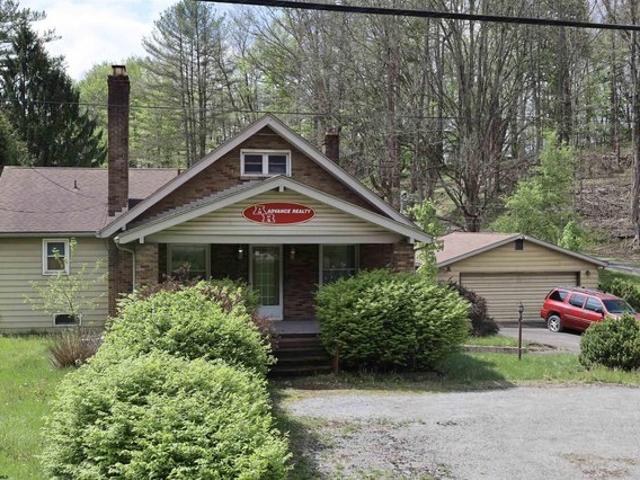 House for sale in Elkins, West Virginia