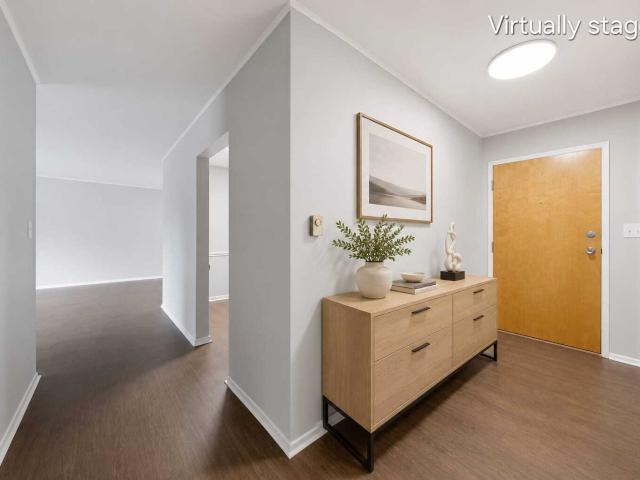 Condo for sale in Hinsdale, Illinois