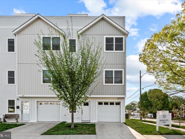 Townhouse for sale in Virginia