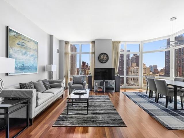 Condo for sale in Arverne, New York