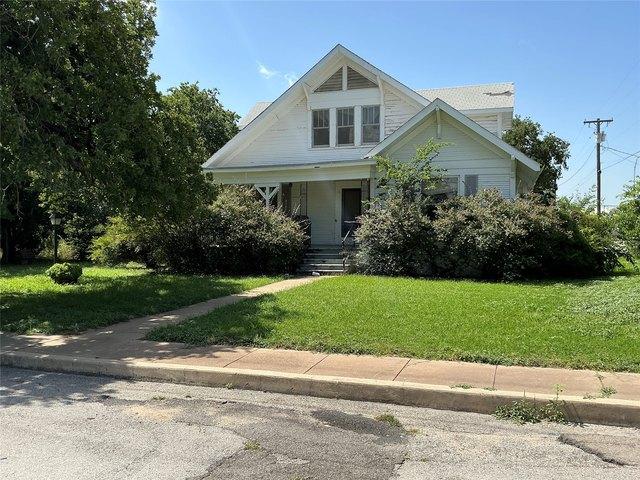 House for sale in Comanche, Texas