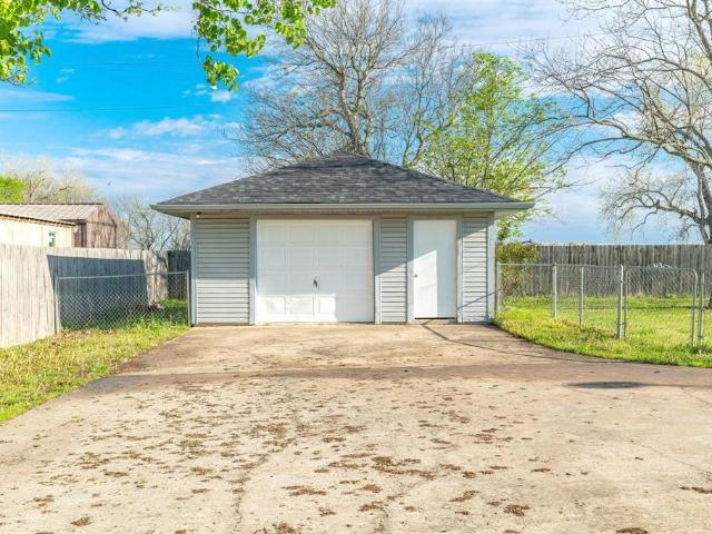 House for sale in Leonard, Fannin County