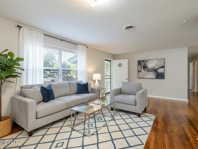 House for sale in Holly Springs, Mississippi