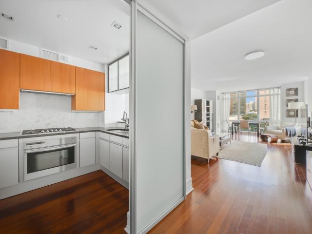 Condo for sale in Manhattan Community Board 6, New York