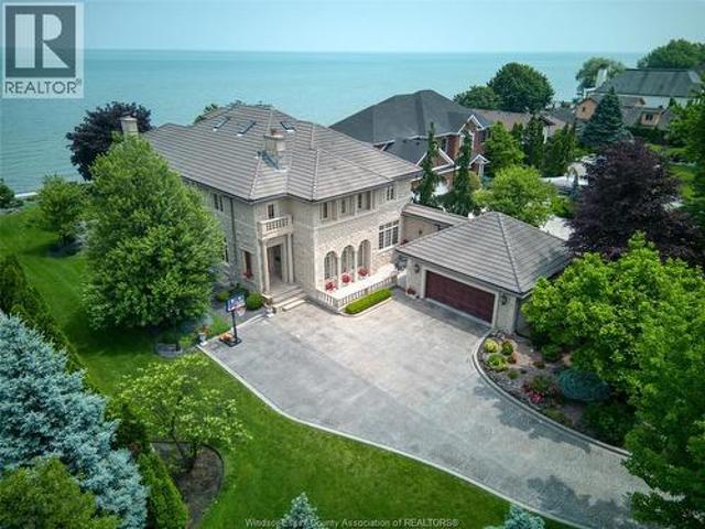 House for sale in Lakeshore, Ontario