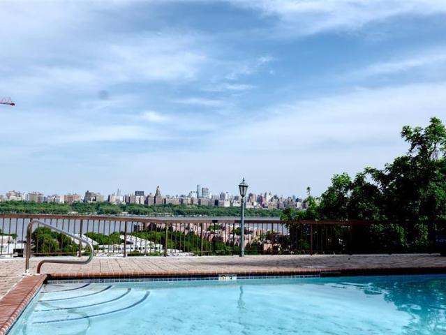 Condo for sale in Cliffside Park, New Jersey