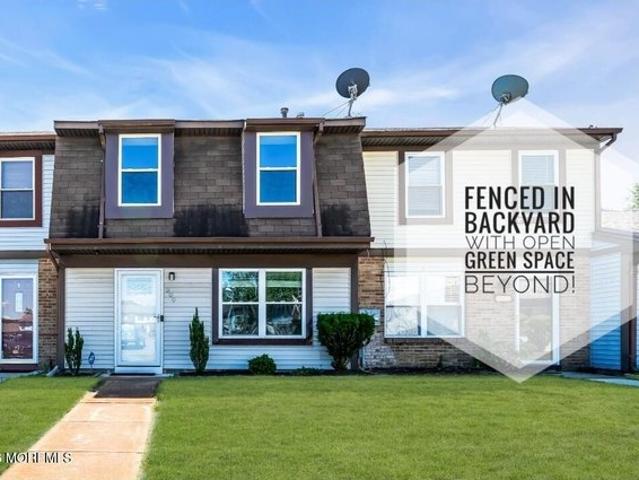 Townhouse for sale in Brick, New Jersey