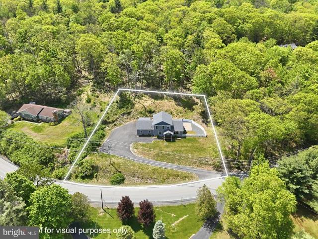House for sale in Greentown, Pennsylvania