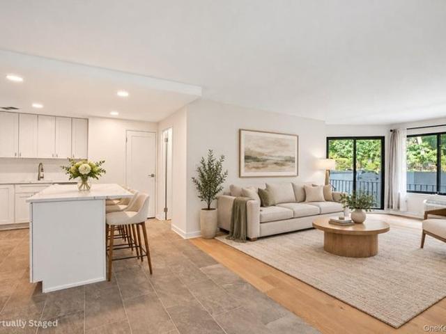 Condo for sale in Hartsdale, Westchester County