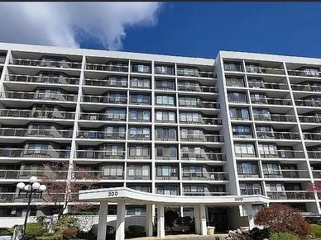 Condo for sale in Hartsdale, New York