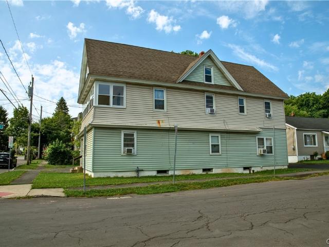 House for sale in Syracuse, New York