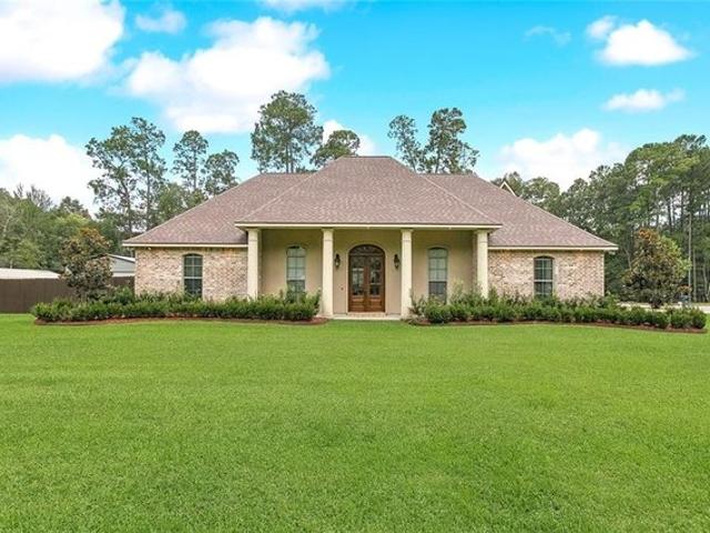 House for sale in Mandeville, Louisiana