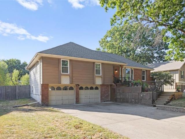 House for sale in Silver Lake, Raymore