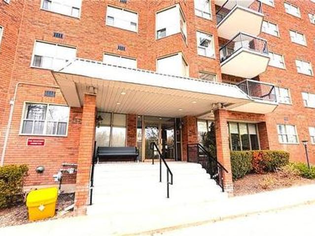 Condo for sale in Waterloo, Ontario