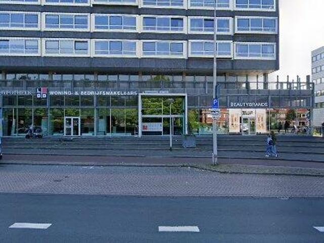 Bedrijfspand te koop in West, Tilburg