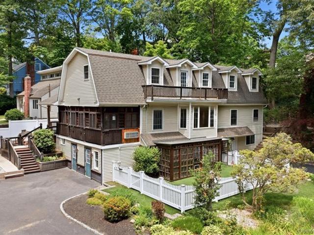 House for sale in Huntington, New York