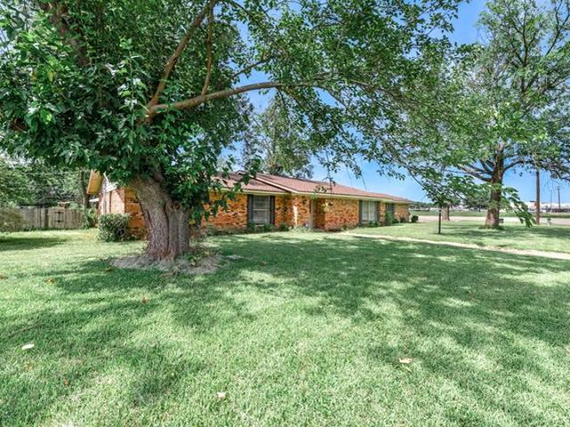 House for sale in Sulphur Springs, Texas