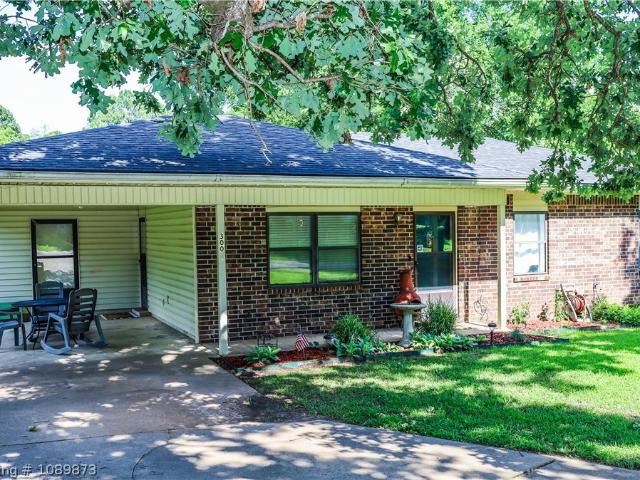 House for sale in Ark