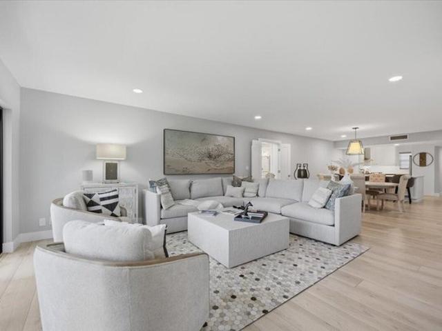 Condo for sale in Jupiter, Florida