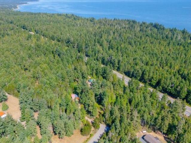 Property for sale in Qualicum Beach, British Columbia