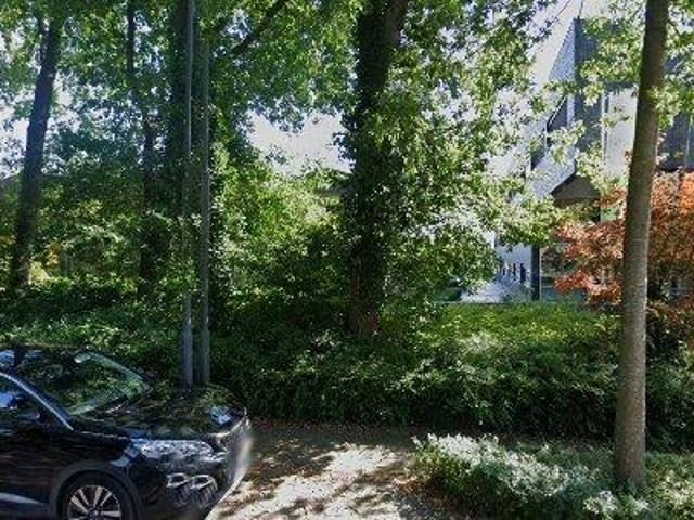 Bedrijfspand te huur in Vught, Noord Brabant