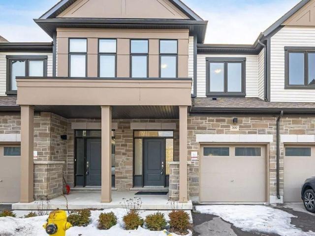 Townhouse for sale in Woburn, Ontario