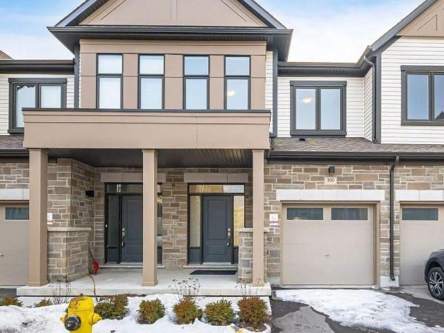 Townhouse for sale in Woburn, Ontario