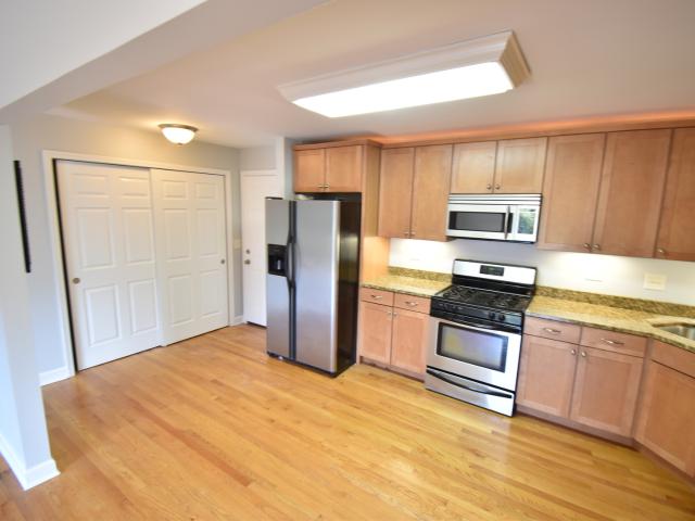 Condo for sale in Mchenry, Illinois
